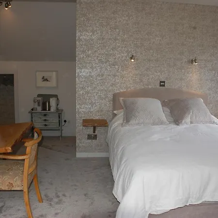 The Little Flock Farm Bed & Breakfast *